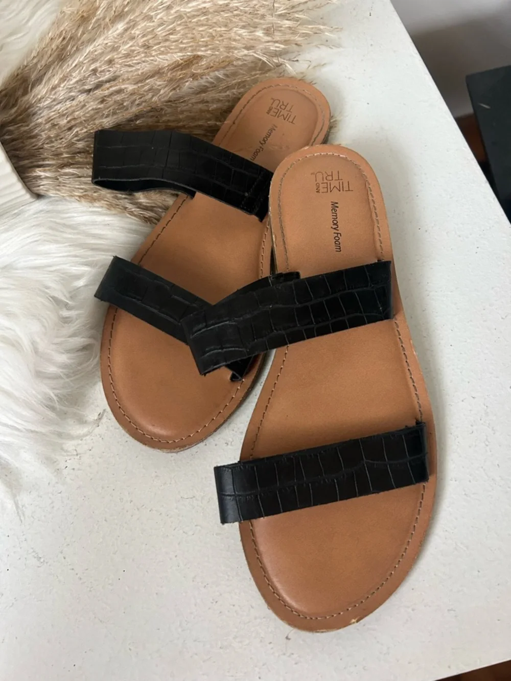 Time and Tru Black Croc-Embossed Double Strap Slide Sandals with Tan Footbed 8
